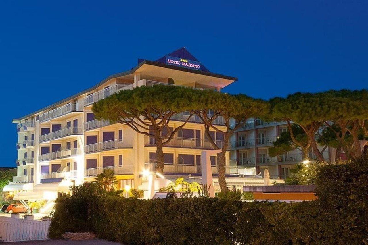 Hotel Majestic Lido di Jesolo Exterior photo