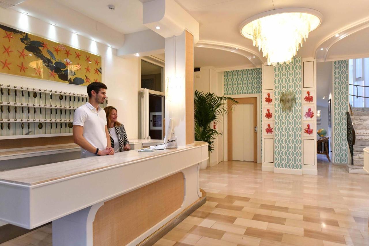 Hotel Majestic Lido di Jesolo Exterior photo