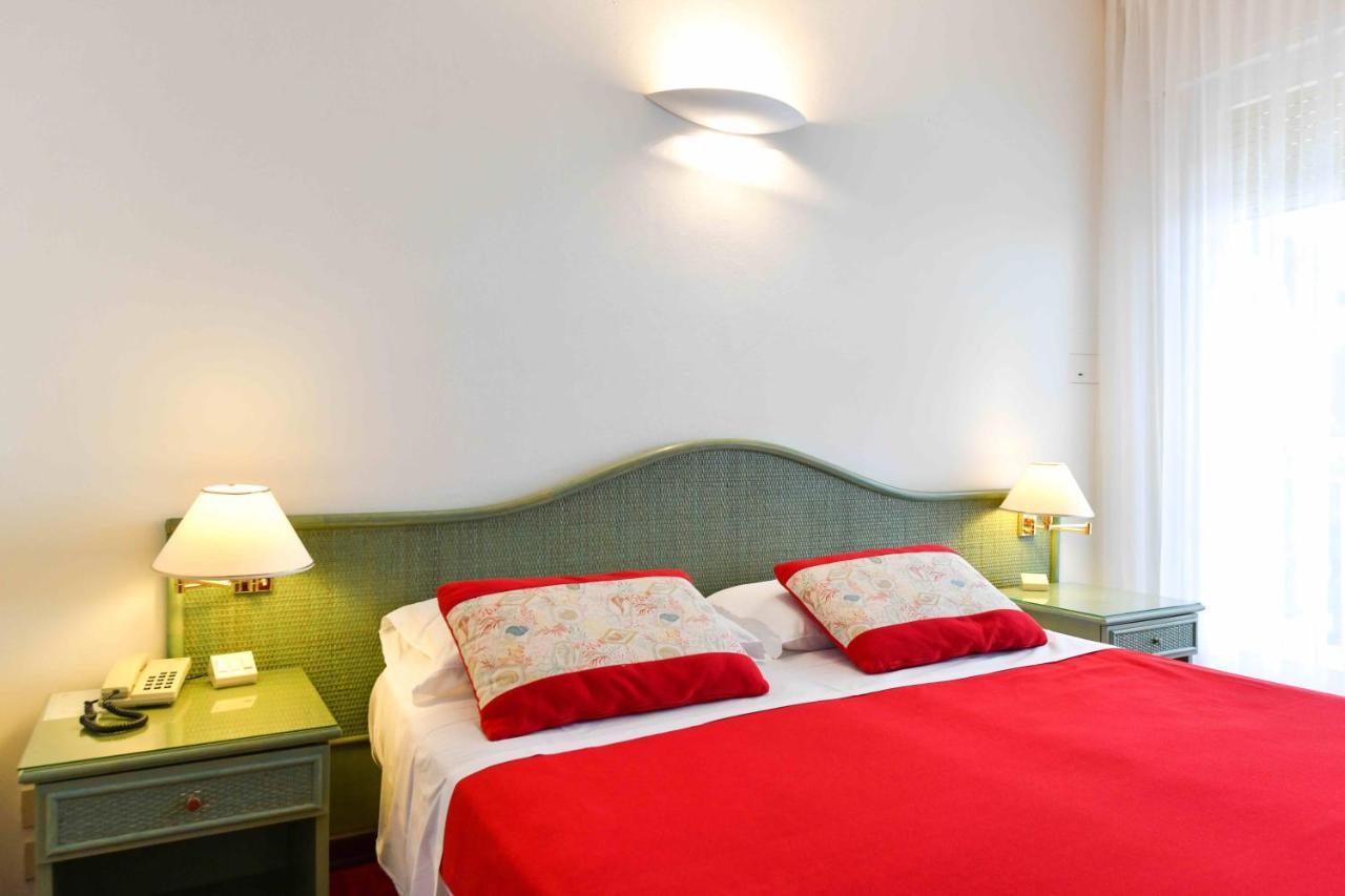 Hotel Majestic Lido di Jesolo Exterior photo