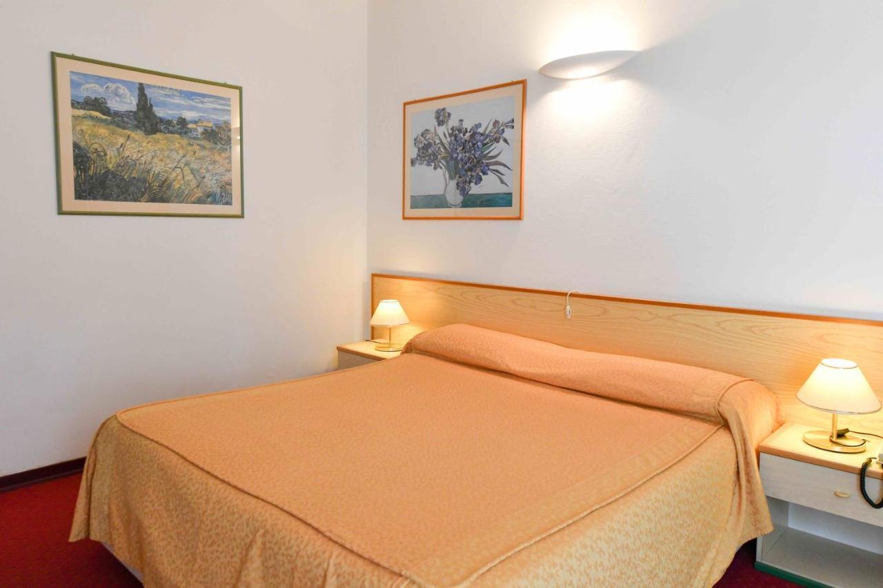 Hotel Majestic Lido di Jesolo Exterior photo
