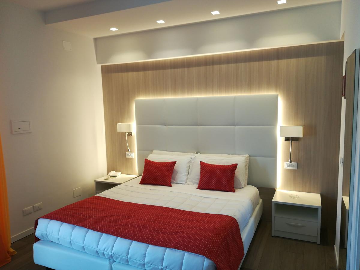 Hotel Majestic Lido di Jesolo Exterior photo