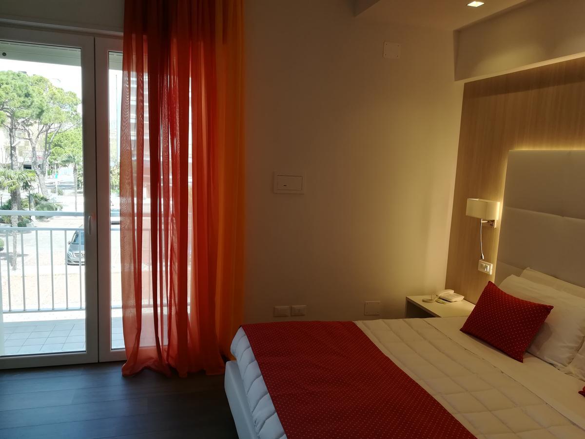 Hotel Majestic Lido di Jesolo Exterior photo